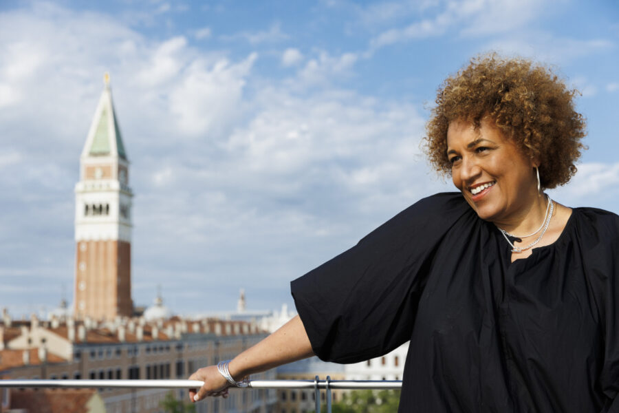 Lesley-Lokko.-Photo-Jacopo-Salvi.-Courtesy-La-Biennale-di-Venezia-2048×1366