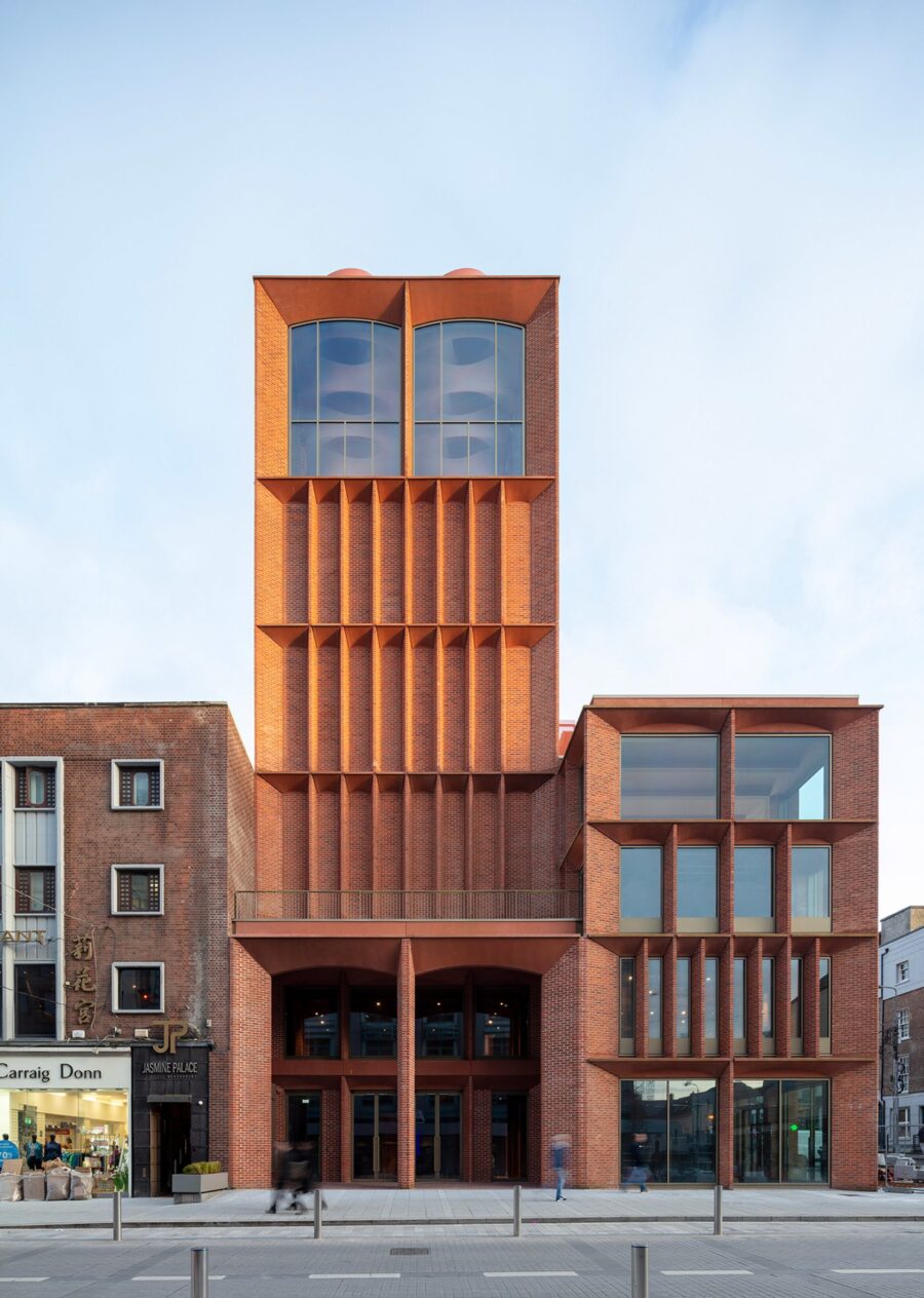 niall-mclaughlin-architects-international-rugby-experience-limerick-ireland_dezeen_2364_col_0-scaled